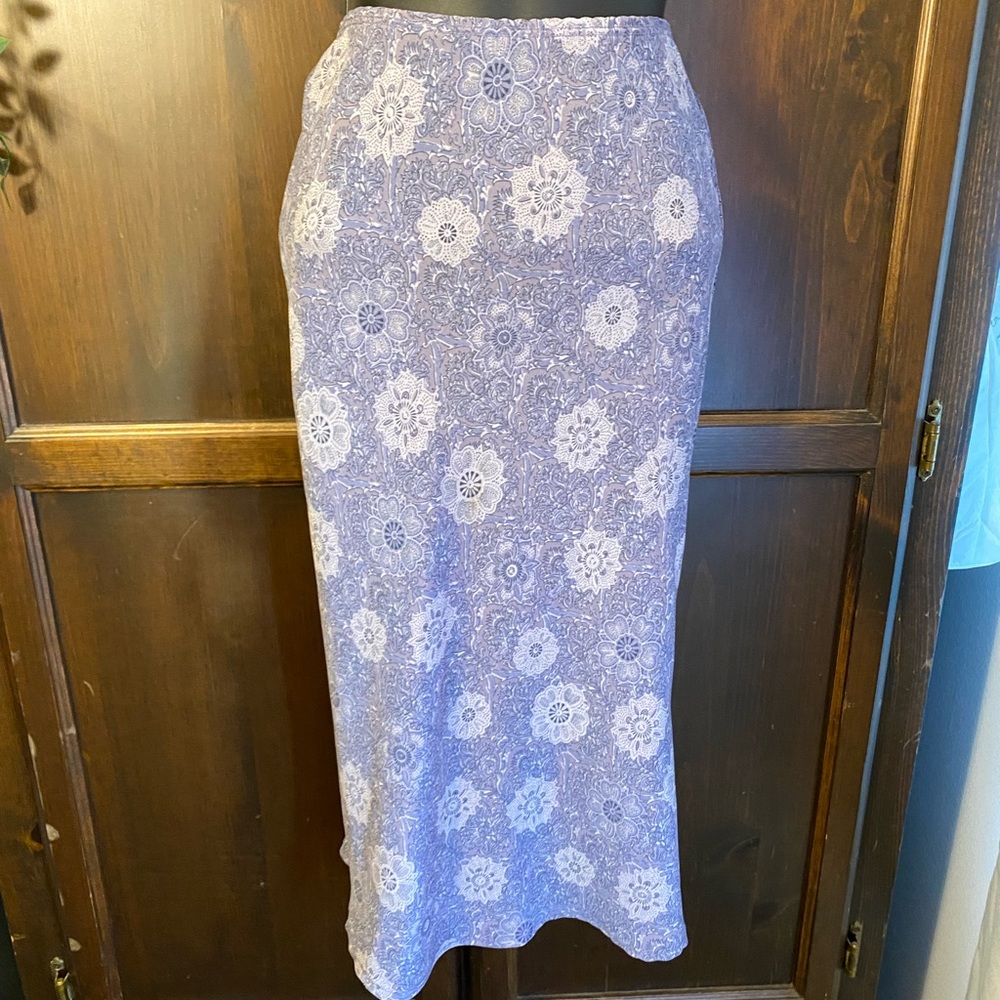 Vintage Skirt - Size Medium - Accomplice